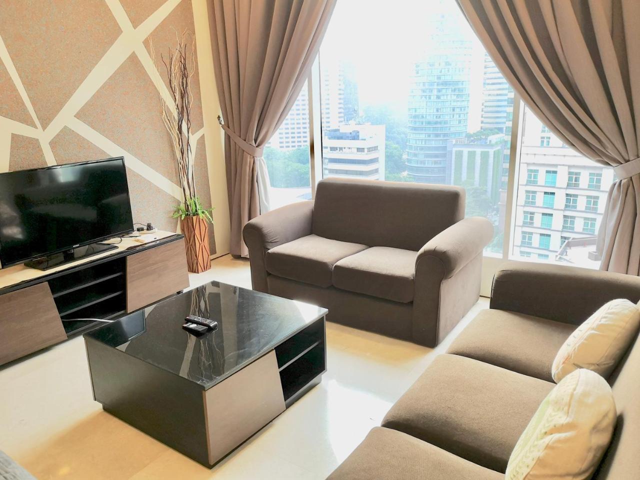 Soho Klcc By Pnut *