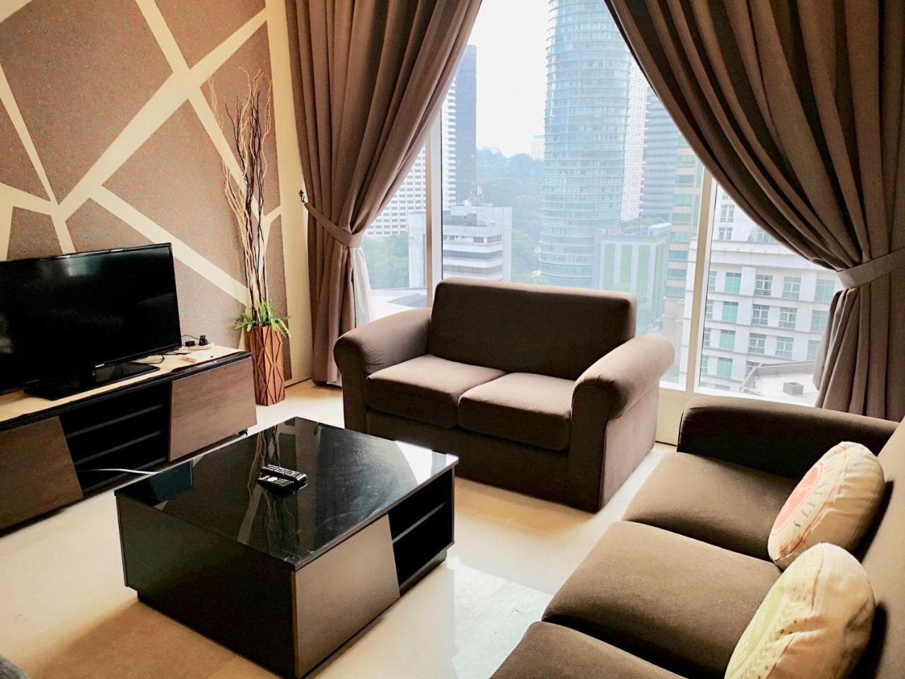 Soho Klcc By Pnut *
